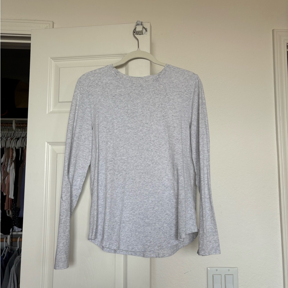 Lululemon Grey Long Sleeve Shirt